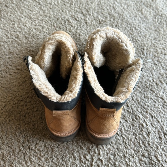 Hiking boots with lining - Picture 3 of 4